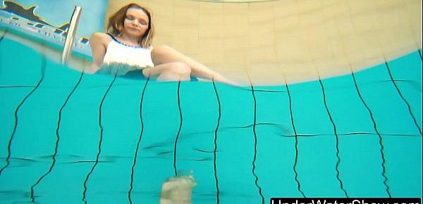  Young and hot teen Avenna in the pool
